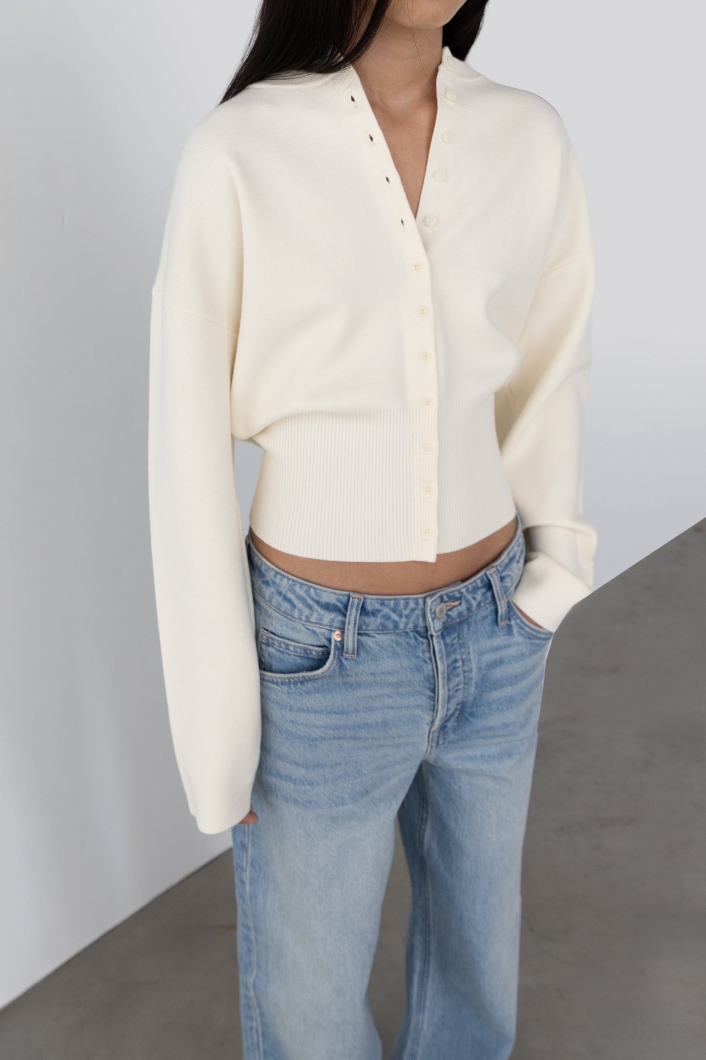 CINCHED WAIST BUTTON FRONT CARDIGAN