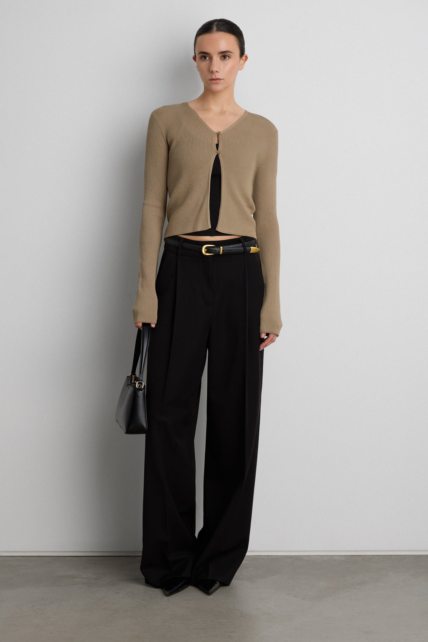 CROPPED LONG SLEEVE CARDIGAN