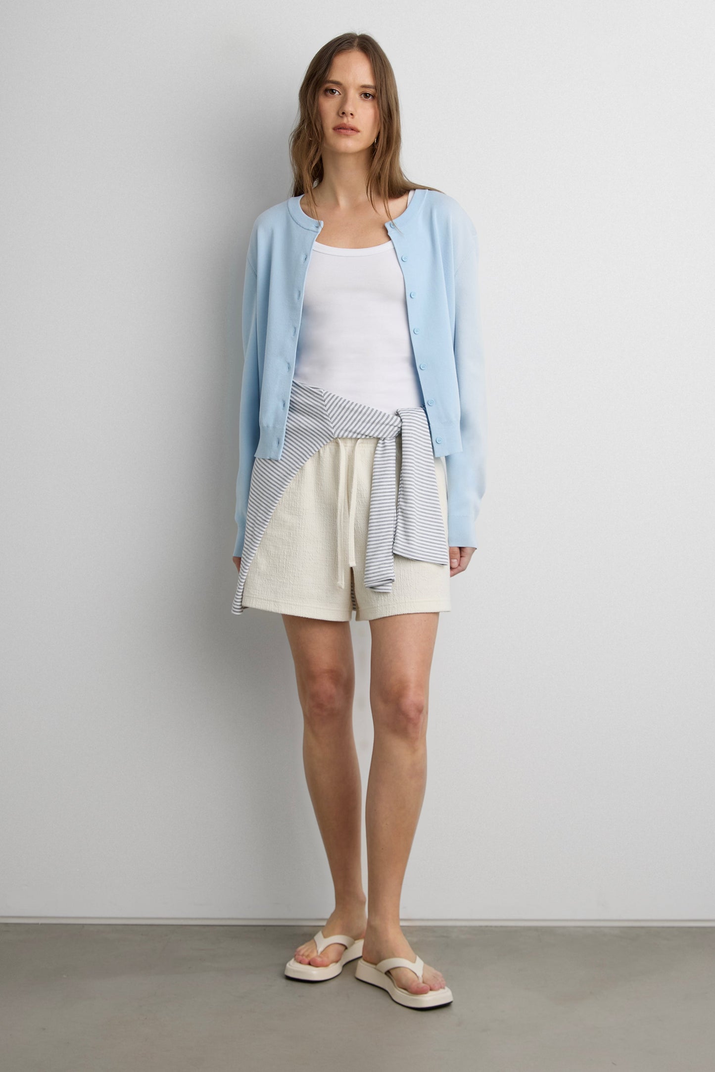 CLASSIC FIT CARDIGAN