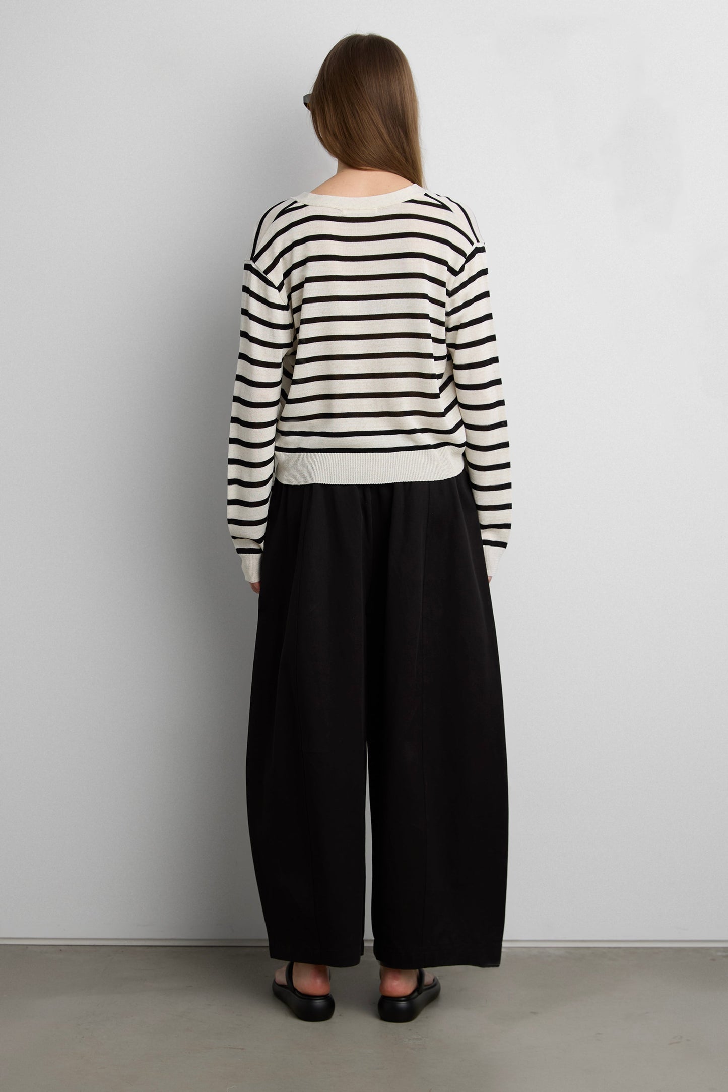 V-NECK STRIPED CARDIGAN