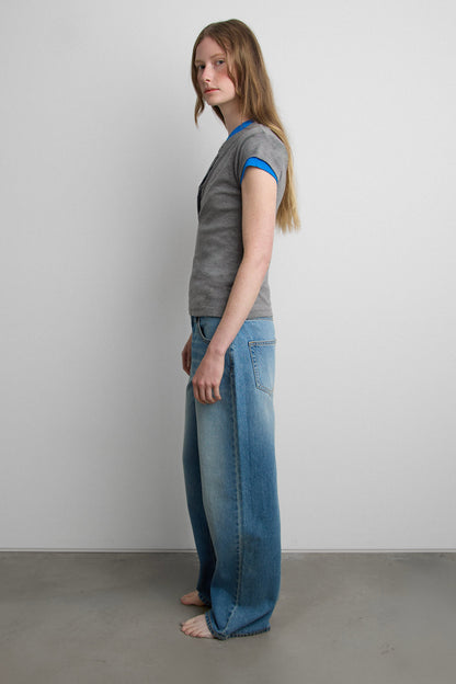 LOW RISE STRAIGHT LEG JEAN