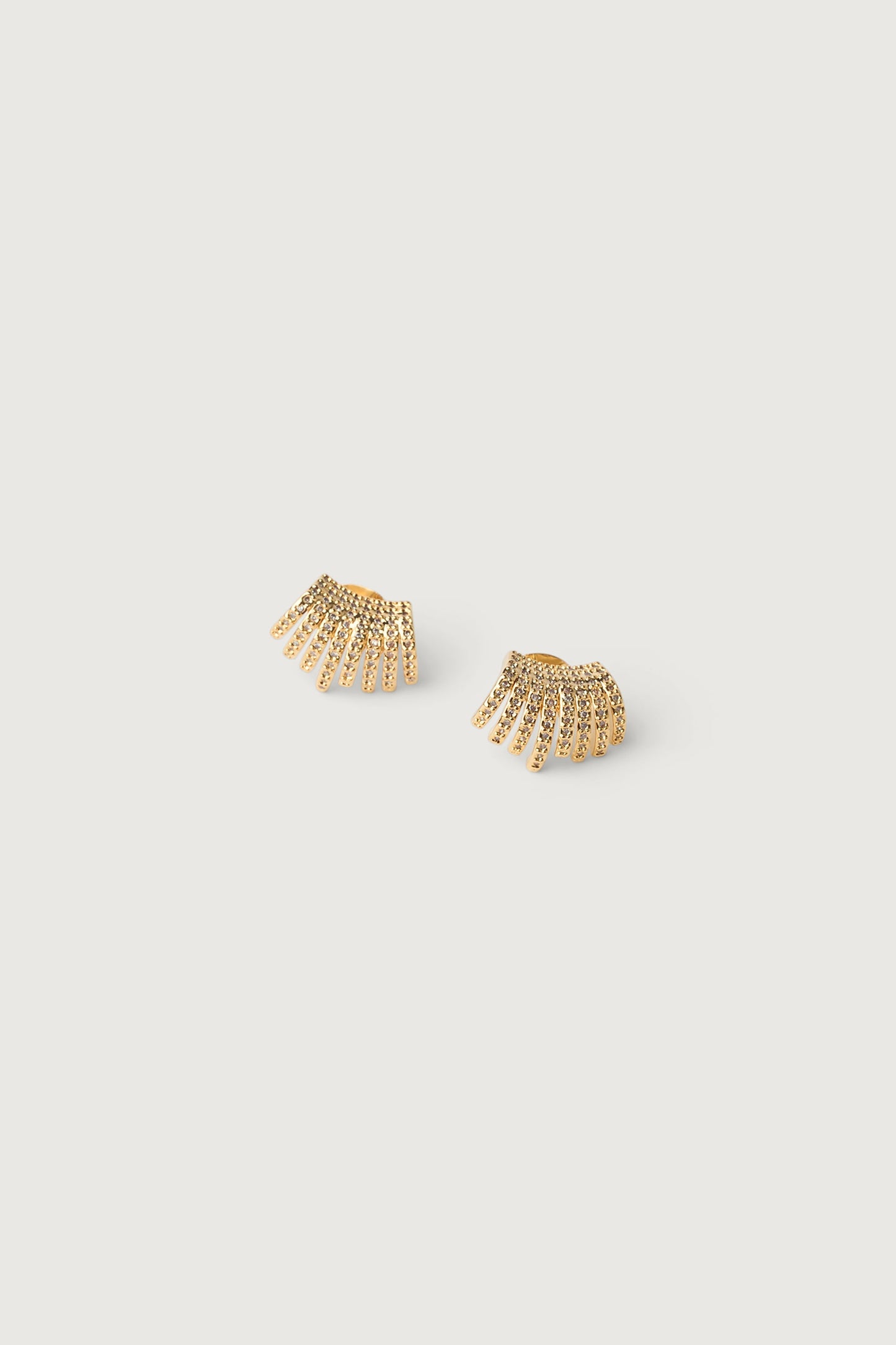 LAYERED CURVE EARRING