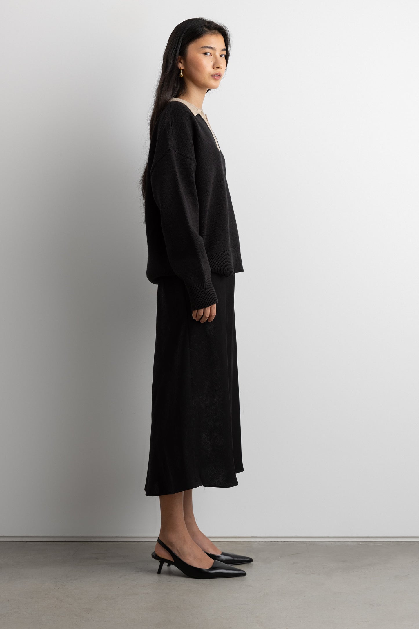 COLLARED CHUNKY KNIT SWEATER