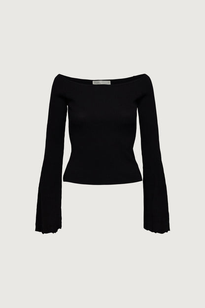 OFF THE SHOULDER TRUMPET SLEEVE TOP