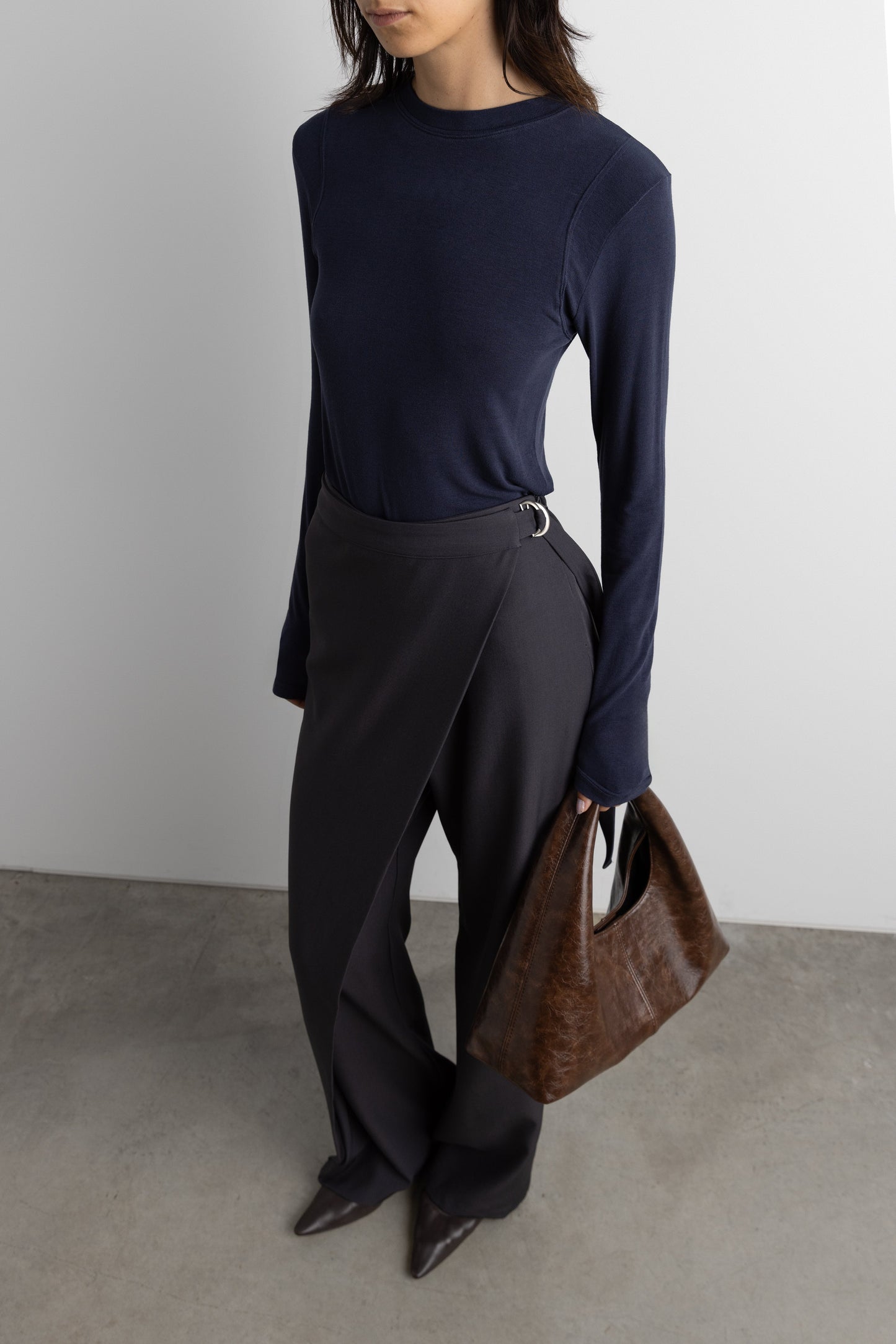 STITCHED SHOULDER LONG-SLEEVE T-SHIRT